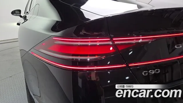 Genesis G90 — Фото автомобиля 23