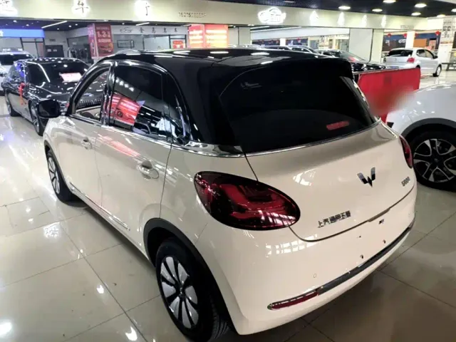 Wuling Bingo — Фото автомобиля 4