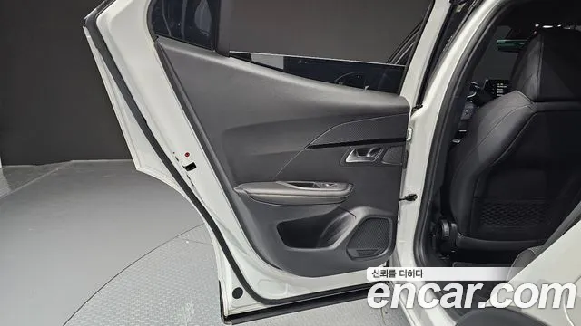 Peugeot 2008 Generation 2 — Фото автомобиля 25
