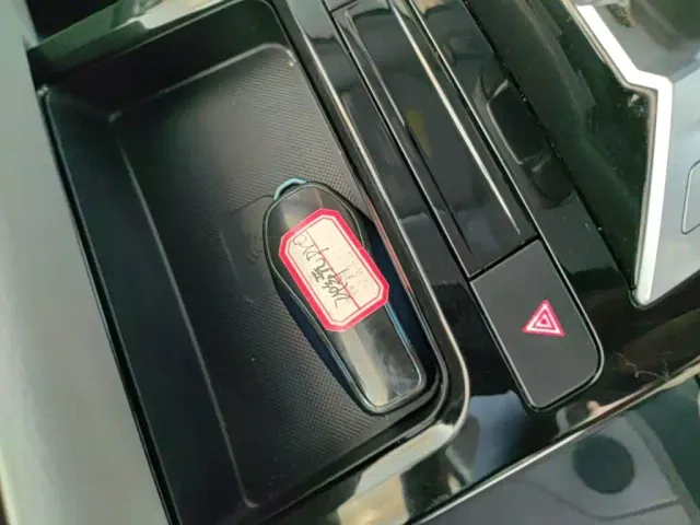 BYD Yuan Pro — Фото автомобиля 8