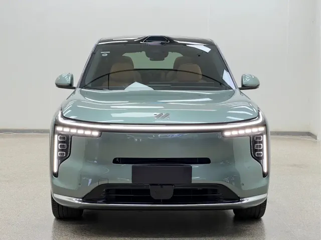 IM Motors LS8 — Фото автомобиля 2