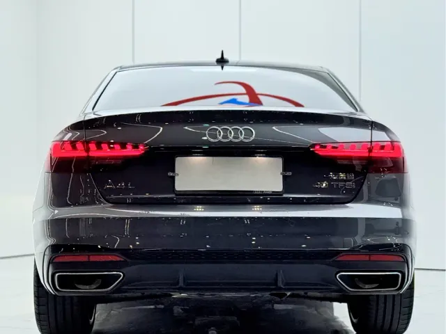 Audi A4L — Фото автомобиля 15