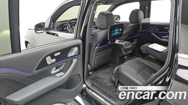 Mercedes-Benz GLS-Class — Фото автомобиля 12