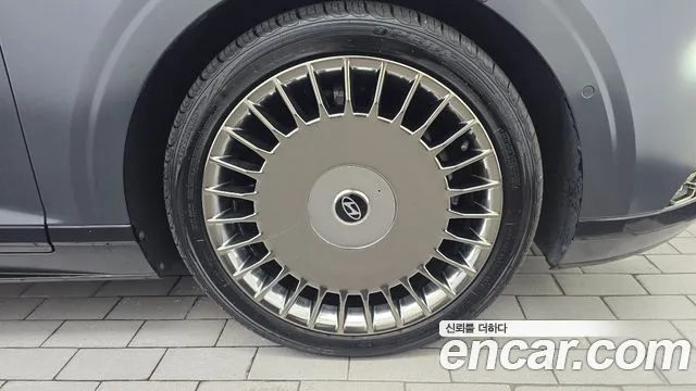 Hyundai Grandeur GN7 — Фото автомобиля 6