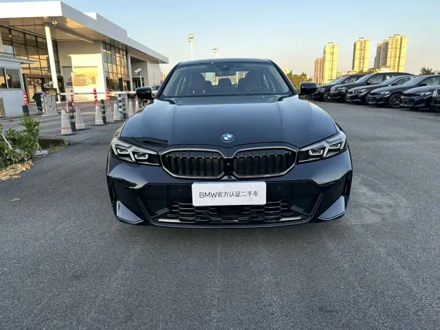 BMW 3 Series — Фото автомобиля 2