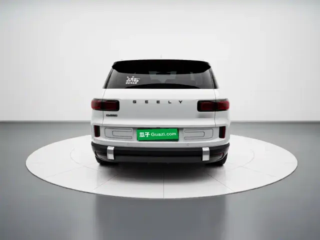 Geely ICON — Фото автомобиля 3