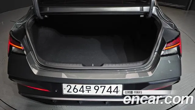 Hyundai Avante CN7 — Фото автомобиля 20