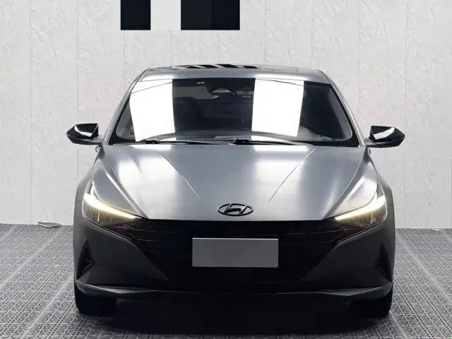 Hyundai Elantra — Фото автомобиля 2