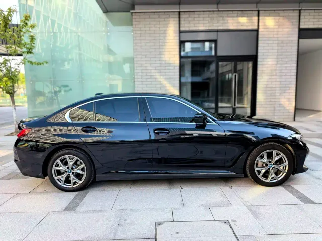 BMW i3 — Фото автомобиля 4