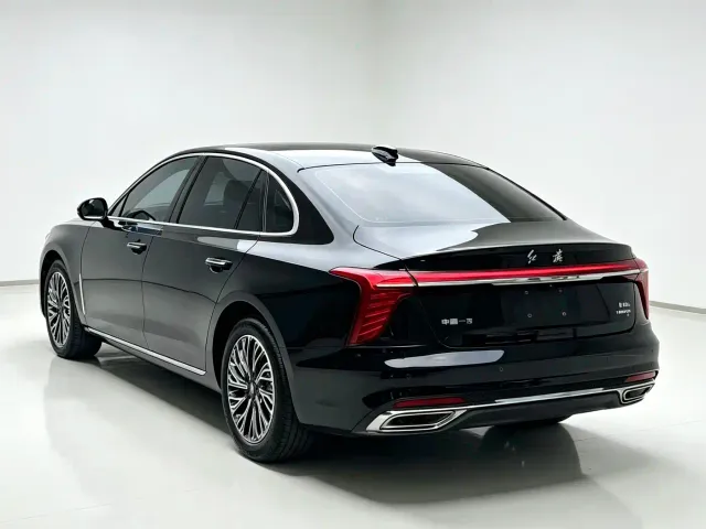 Hongqi H5 — Фото автомобиля 9