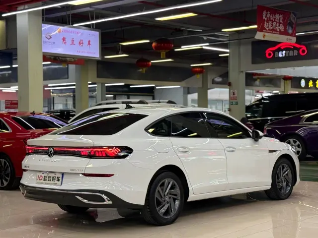 Volkswagen Lamando — Фото автомобиля 2