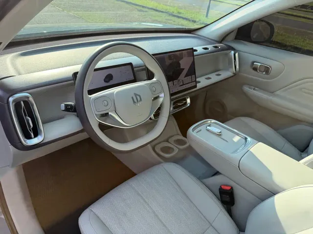Leapmotor B10 — Фото автомобиля 13