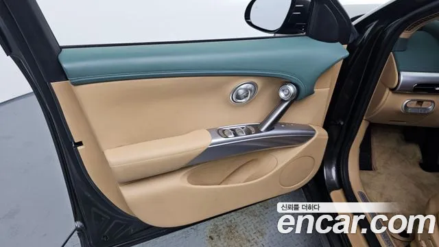 Genesis GV60 — Фото автомобиля 24