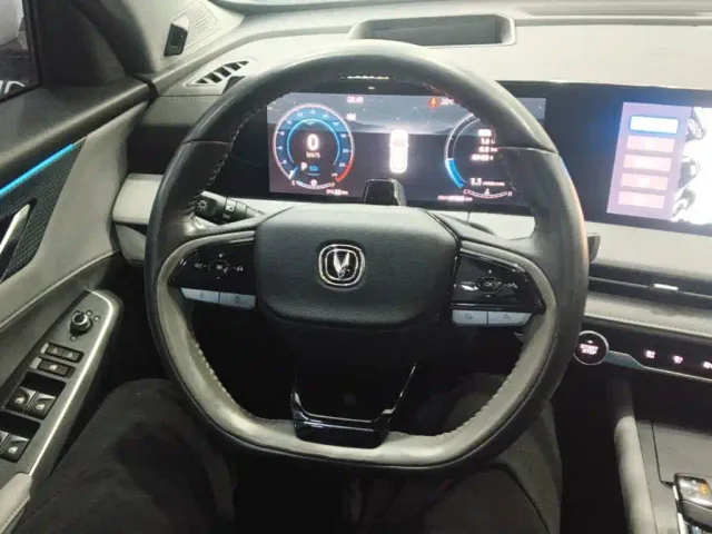 Changan CS75 Plus — Фото автомобиля 10