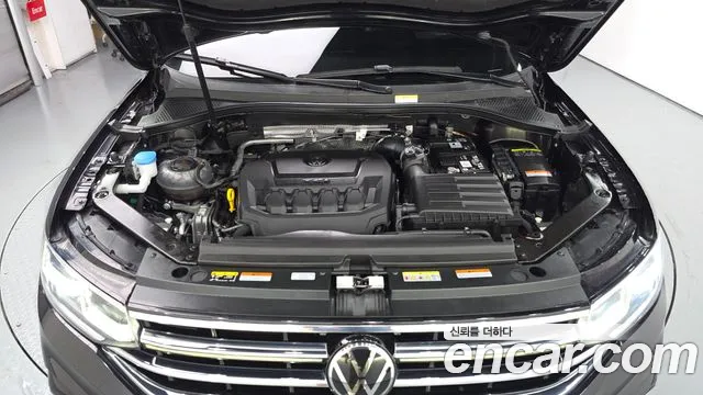 Volkswagen Tiguan — Фото автомобиля 6