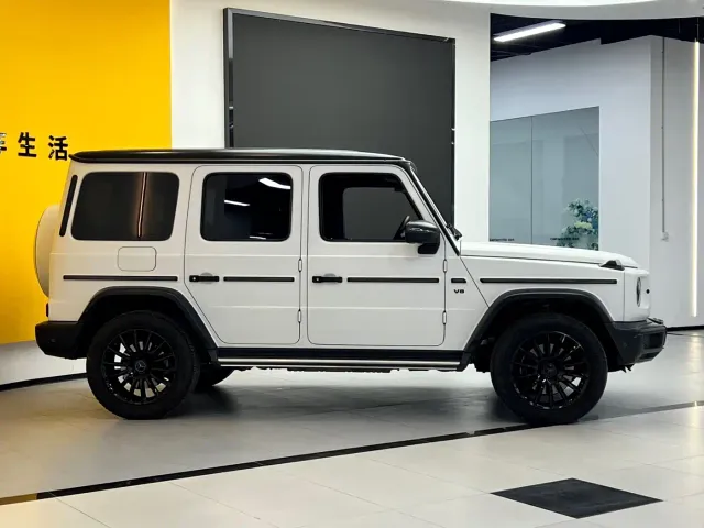 Mercedes-Benz G-Class — Фото автомобиля 4