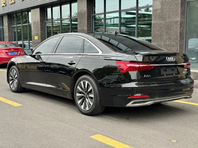 Audi A6L — Фото автомобиля 6