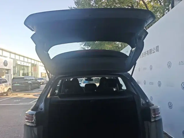 Volkswagen Tharu — Фото автомобиля 18