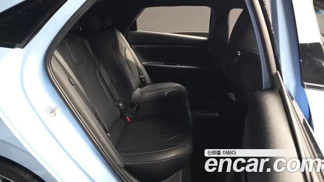 Hyundai AVANTE — Фото автомобиля 12