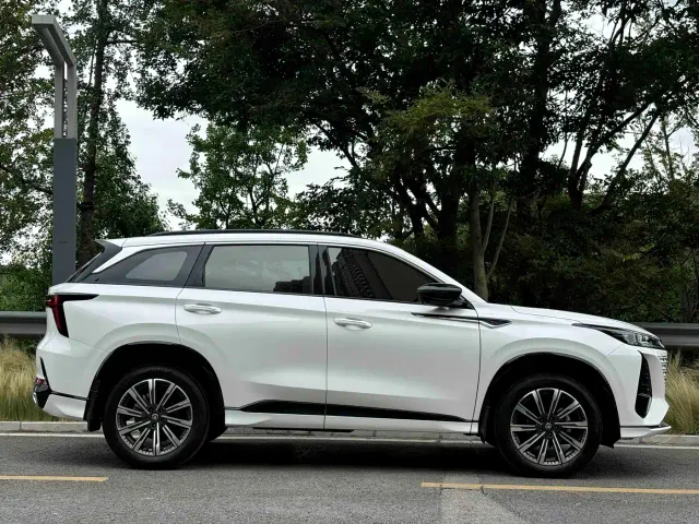 Changan CS75 Plus — Фото автомобиля 7