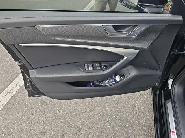 Audi A6L — Фото автомобиля 7