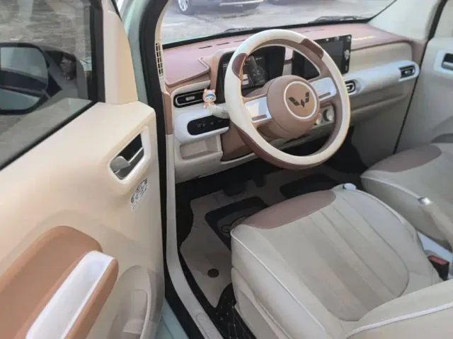 Wuling Hongguang Mini EV — Фото автомобиля 15