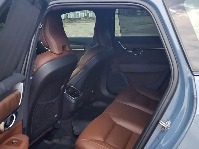 Volvo V90 — Фото автомобиля 9