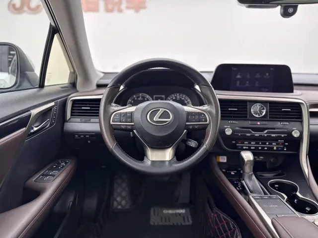 Lexus RX — Фото автомобиля 8