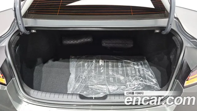 Hyundai AVANTE Новый Avante (CN7) — Фото автомобиля 20