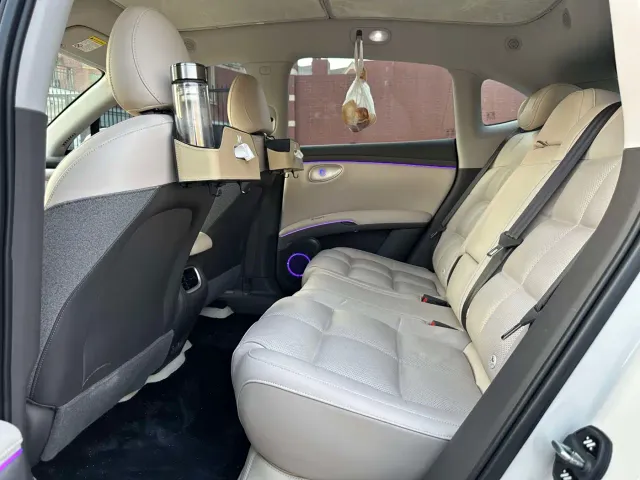IM Motors LS6 — Фото автомобиля 5