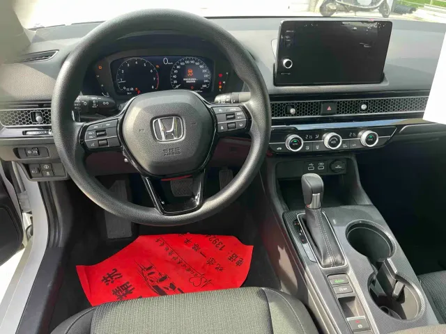 Honda Civic — Фото автомобиля 10