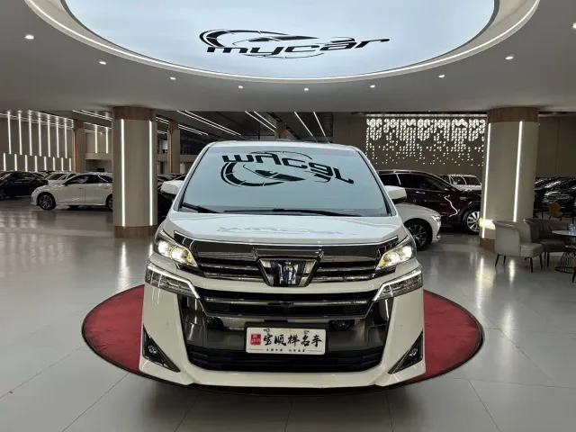 Toyota Vellfire — Фото автомобиля 2
