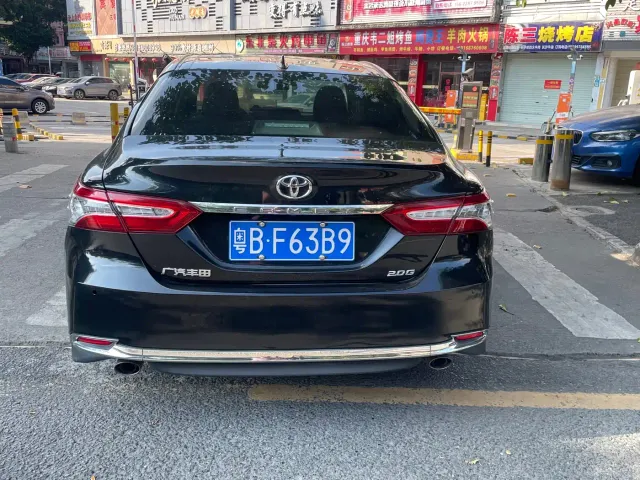 Toyota Camry — Фото автомобиля 4