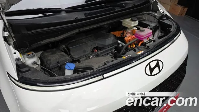 Hyundai Staria — Фото автомобиля 9