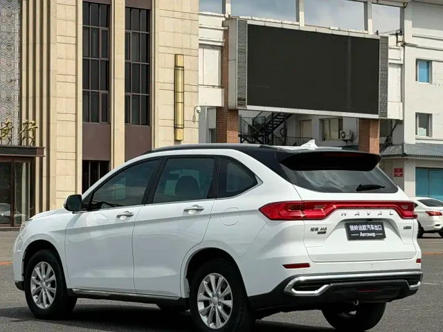Haval M6 — Фото автомобиля 4
