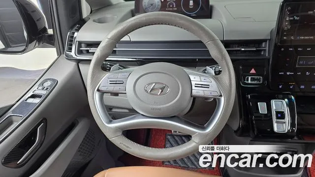 Hyundai Staria Staria 4WD Lounge 9 мест — Фото автомобиля 13