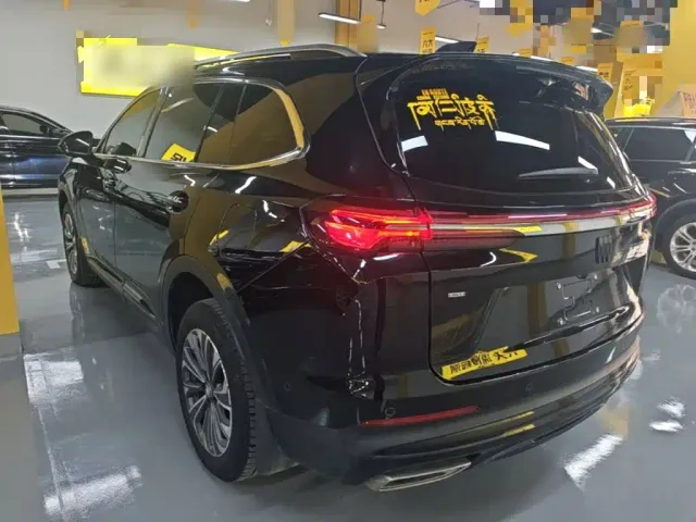 Buick Envision Plus — Фото автомобиля 4
