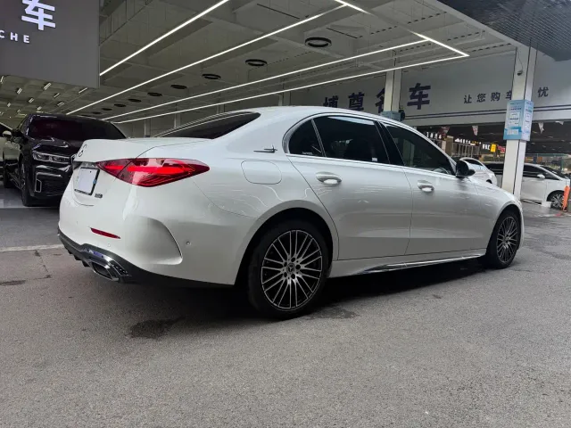 Mercedes-Benz C-Class — Фото автомобиля 20
