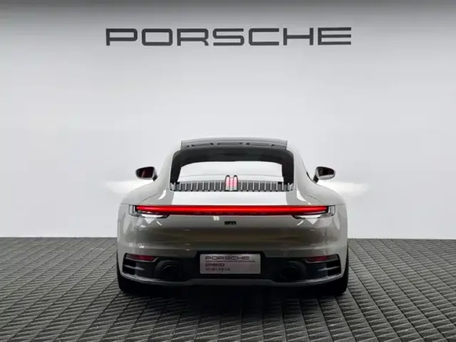 Porsche 911 — Фото автомобиля 4