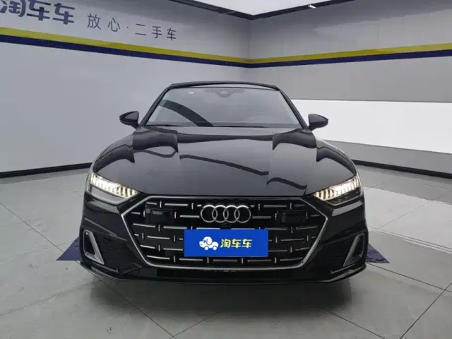Audi A7L — Фото автомобиля 2