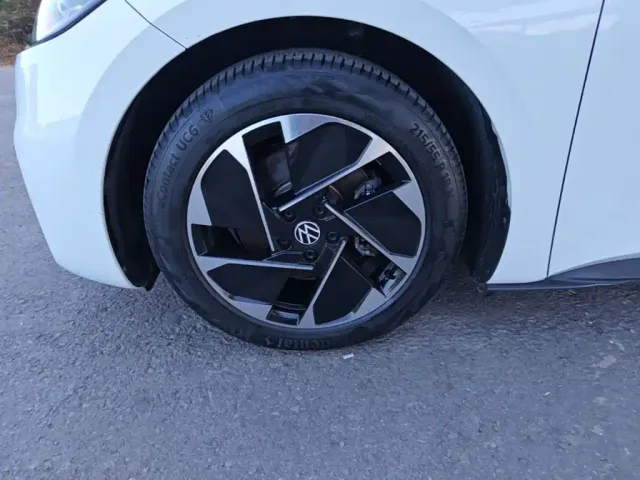 Volkswagen ID.3 — Фото автомобиля 22