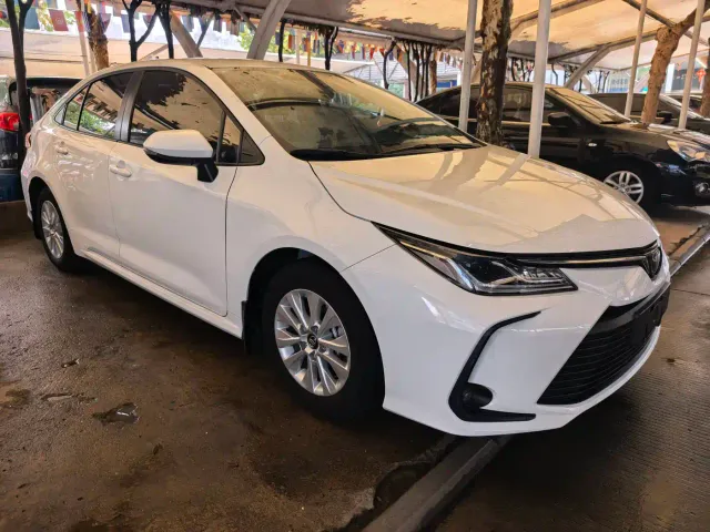 Toyota Corolla — Фото автомобиля 3