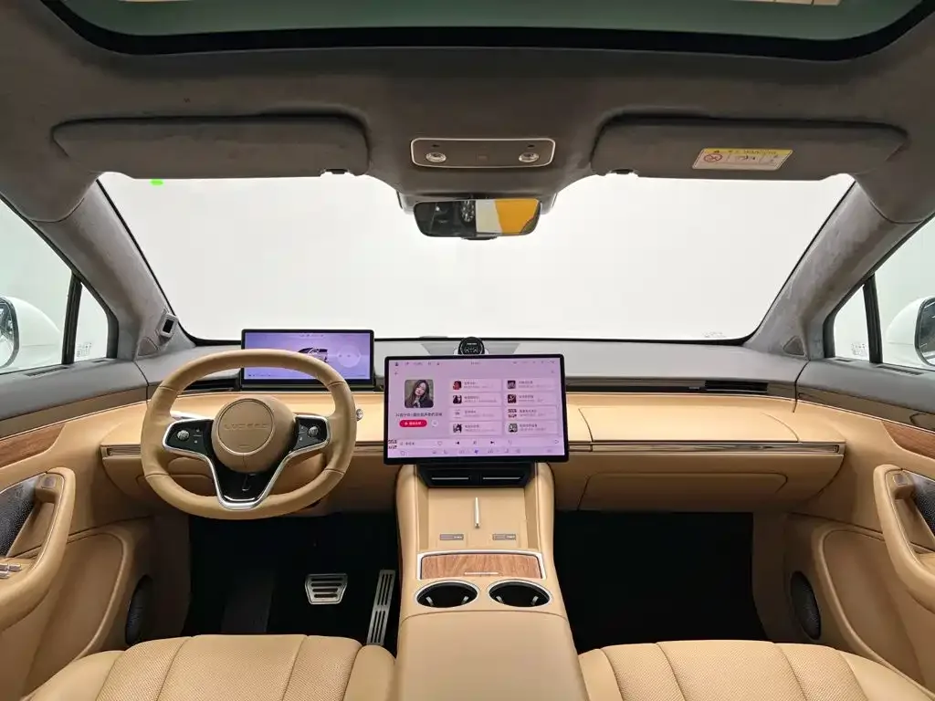 Zhijie Luxeed R7 2024 Pure Electric 802km Max — Фото автомобиля 26