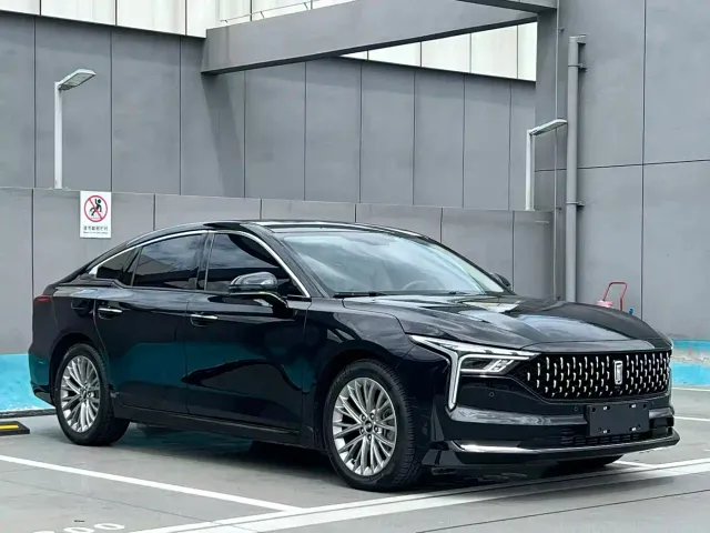 Bestune B70 — Фото автомобиля 3