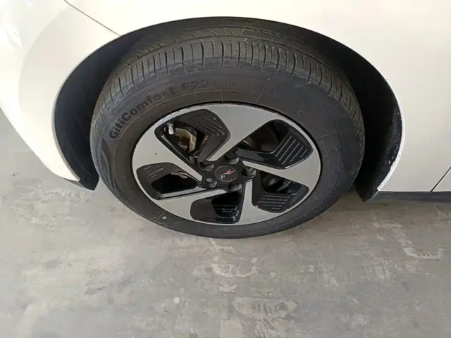 JAC Yiwei 3 — Фото автомобиля 22