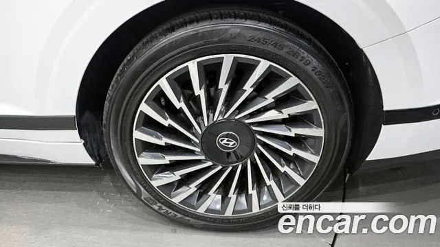 Hyundai Grandeur — Фото автомобиля 5