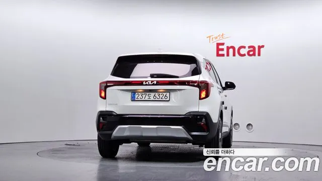 Kia Seltos Бензин 1.6 турбо 2WD — Фото автомобиля 4