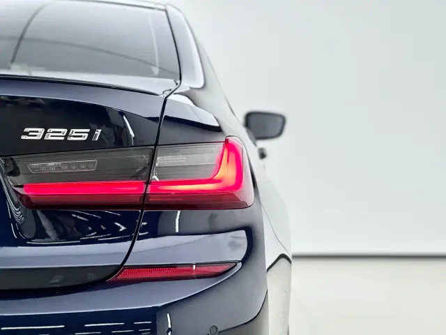BMW 3 Series — Фото автомобиля 15