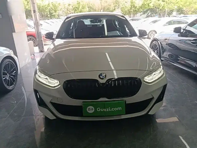 BMW 1 Series — Фото автомобиля 2