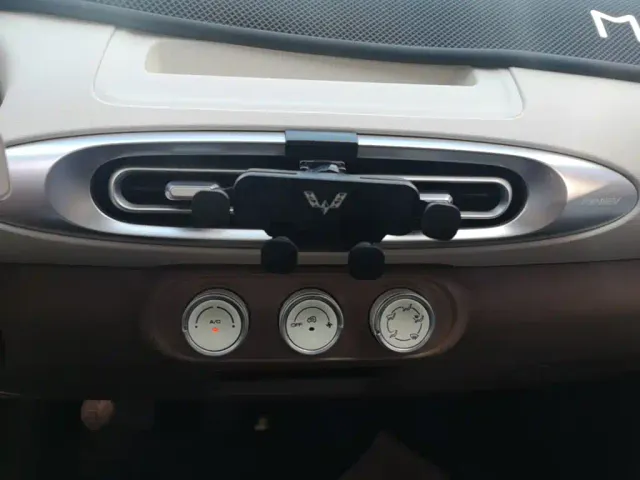 Wuling Hongguang Mini EV — Фото автомобиля 12